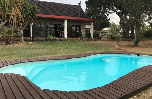 Brandwag House | Cheetah Lodge Guest House