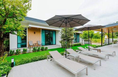 Khuekkhak Villa | Cheeva Pool Villa Khao Lak