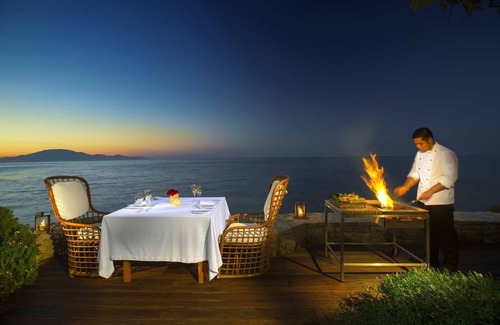 Khartata Villa | Chef included by Fantasia Villas: The Grand Presidential Spa Villa