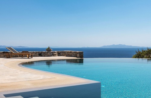 Paraga Villa | Chef included by Fantasia Villas: Villa Ava