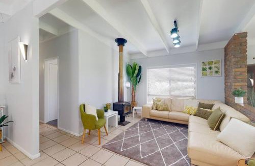 Caboolture South House | 'Chelsea' - A place to rest