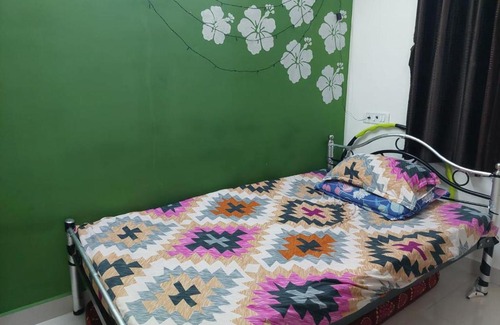 Thoraipakkam Bed & Breakfast | Chennai Home stay