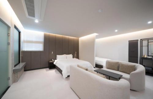 Gwangju Hotel | Cheomdan Lantana Hotel