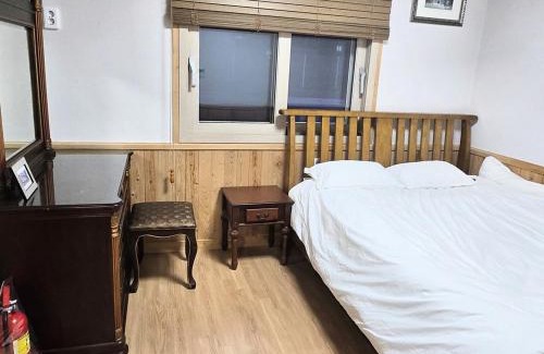 Cheongdo House | Cheongdo Peach Blossom Private Pension