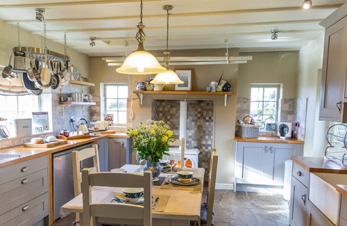 Osmotherley Cottage | Chequers - sleeps 4 guests in 2 bedrooms