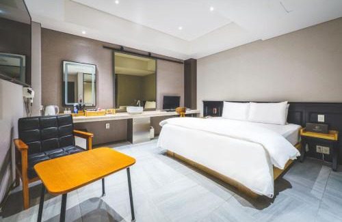 Gamsam-dong Hotel | Cherish Hotel Jukjeon Branch