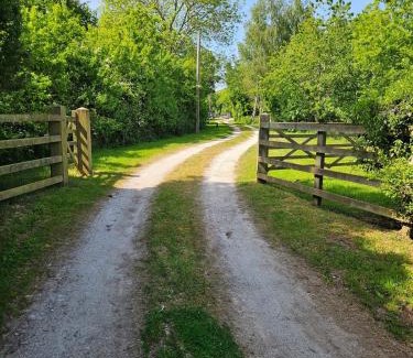 Denstone House | Cherry Tree Lodge with Hot Tub near Alton Towers