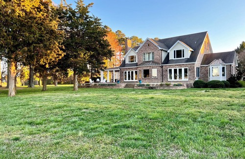 Tasley House | Chesapeake Bay Retreat Private Dock + Beach