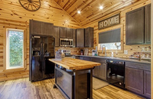 Chalet Village North Cabin | ✨ Chesnut Ridge, Beautiful Mountain Cabin in the Best Location 🏅