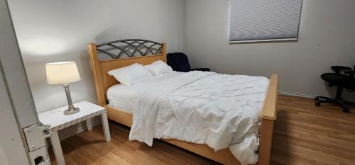 Winnipeg Apartment | ChessKings Guest House - Unit 1