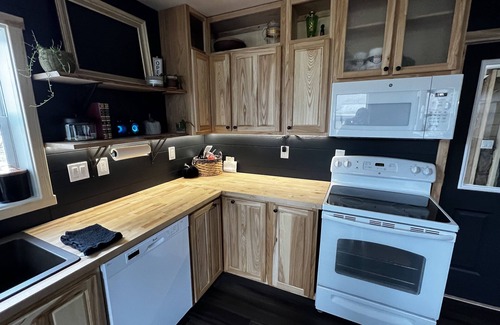 Norway House | Chestnut Charmer 3-Bedroom Experience