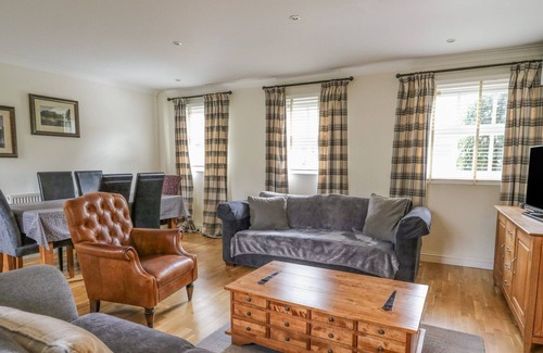 Trawscoed House | CHESTNUT COTTAGE, family friendly, with a garden in Llanilar