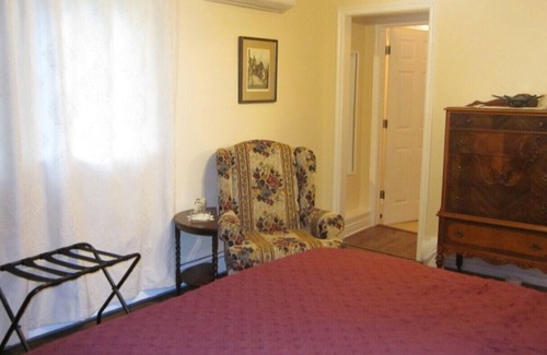 Anne's Land Bed & Breakfast | Chestnut Lane Bed & Breakfast - The Sand Room