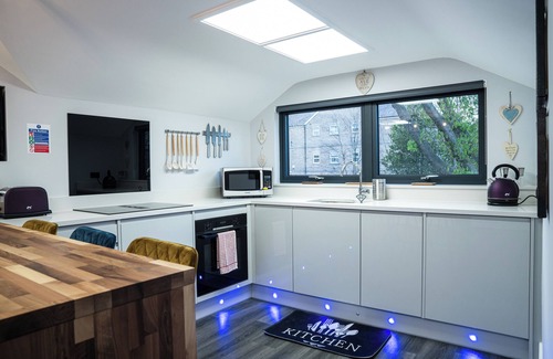Ossett Apartment | Chestnut Retreat a Stunning Annex Apartment