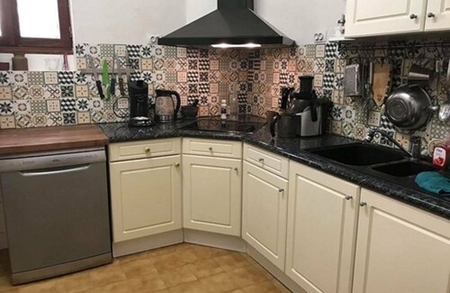 Saint-Nazaire-de-Ladarez Bed & Breakfast | Chez Amis B&B