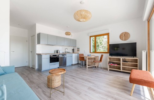 Magny-le-Hongre Apartment | Chez André by Plaza proche Disneyland Paris