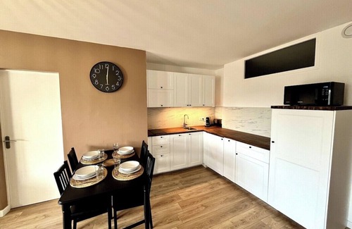 Heuze - Saint-Georges Apartment | Chez Béranger - near train station/congress center