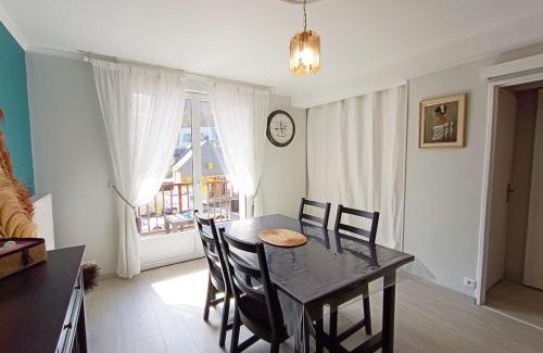 Bagneres-de-Luchon Apartment | Chez Céleste, Luchon centre, T2 bis, 4 personnes