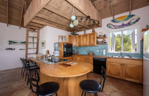 Governor's Harbour Cottage | Chez Cay Cottage 2 Bedroom Cottage