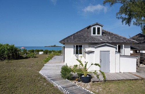 Governor's Harbour Cottage | Chez Cay Cottage 2 Bedroom Cottage