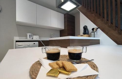 Flace Apartment | Chez Emma et Louise - Maison individuelle avec stationnement gratuit
