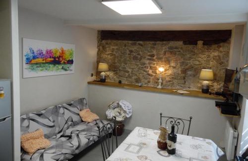 Carcassonne Apartment | Chez Jérôme, au pied de la cité médiévale