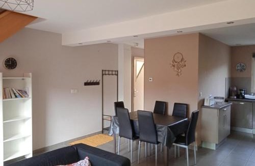Charavines House | Chez Malya, maison au calme, proche du lac