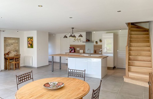 Montdragon House | Chez mamie