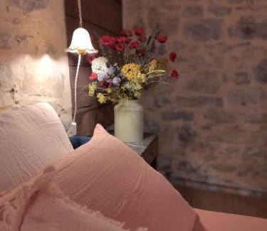 Montagnac House | Chez Miss Gwen