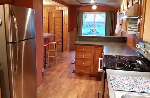 Lake Linden House | Chez Moi Lake Linden - 1500 sq ft vacation home