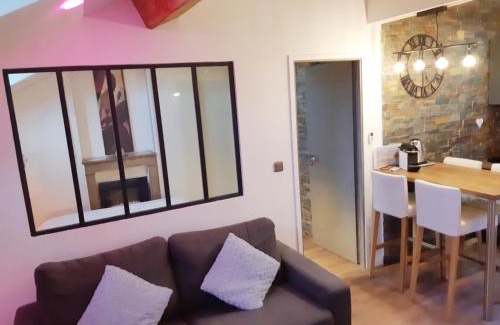 Moliere - Edgard Quinet Apartment | Chez Muriella & Marco