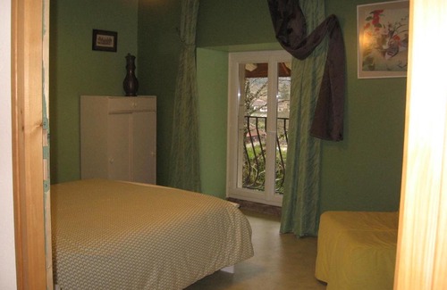 Dompierre-sur-Mont Bed & Breakfast | Chez Robert et Catherine