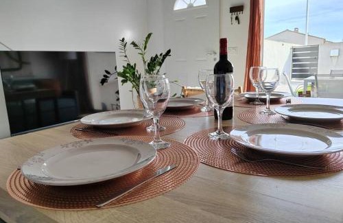 Fos-sur-Mer Apartment | Chez Roberto/Jardin/Parking