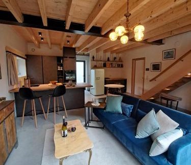 Sainte-Cecile House | Chez Rosé