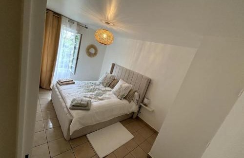 Poissy Apartment | Chez Titi