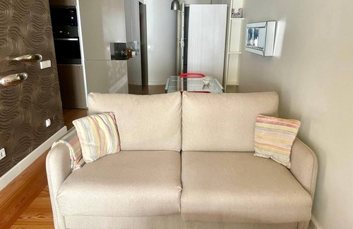 Martires Apartment | ChiadoLuxuryExperien .1BR downtown - Checkinhome