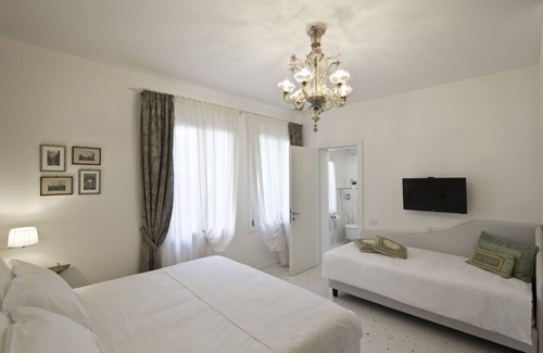Mestre House | Chiara Lodge