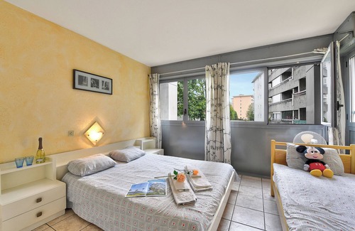 Pedrinate Apartment | Chiasso Apartments 104