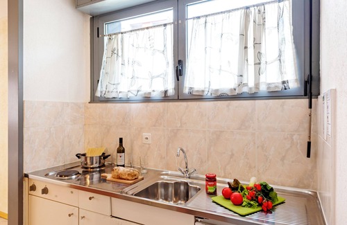 Pedrinate Apartment | Chiasso Apartments 201