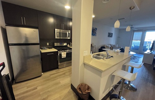 Los Angeles Apartment | Chic 1-bedroom apartment in marvelous West Hollywood with fitness room, AC
