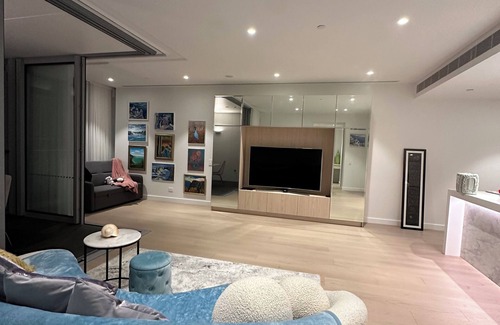 Millers Point Apartment | Chic 1-bedroom apartment with WiFi, fitness room in vibrant Barangaroo