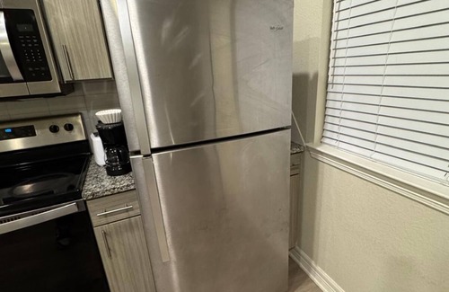 Cedar Park Apartment | Chic 1-bedroom apartment in perfect Cedar Park with fitness room, WiFi