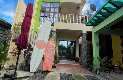 Guiuan Apartment | Chic 1-bedroom apartment with WiFi, fitness room in awesome Guiuan