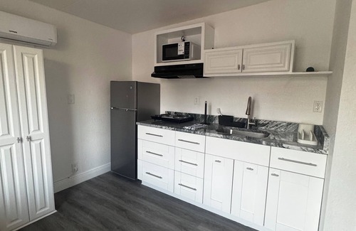 Tampa Apartment | Chic 1-bedroom apartment with AC, WiFi in fantastic Tampa