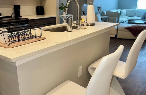 Sandy Springs Apartment | Chic 2-bedroom deluxe apartment with king beds, large Tvs, and a fitness center.
