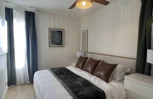 Garden District Apartment | Chic 2 Bedroom with Parking