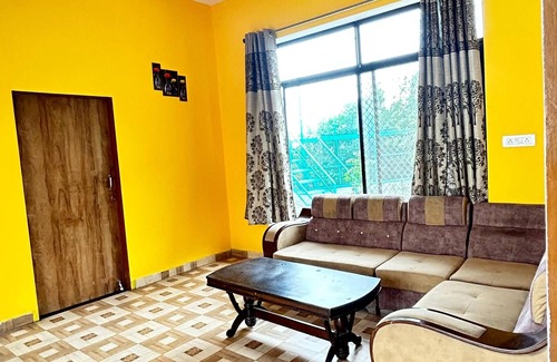 Bedla Villa | Chic 3-bedroom villa with WiFi, AC in peaceful Badi Area