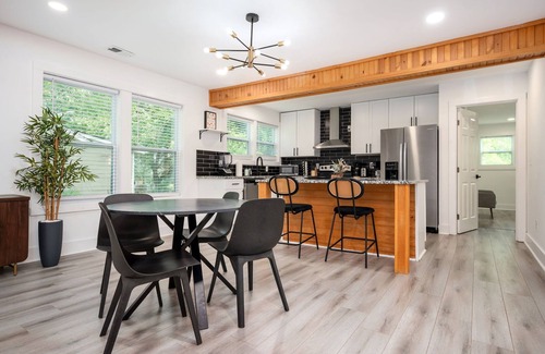 Church Street Apartment | Chic 3BR Bungalow w/Screened Porch & Patios
