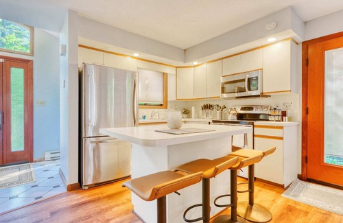 East Stroudsburg Apartment | Chic 3BR | Gas Fire Pit | Arcade | Deck