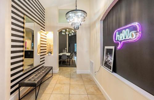 Sunrise Lakes House | Chic 3BR Retreat w Pool Near Disney Magic